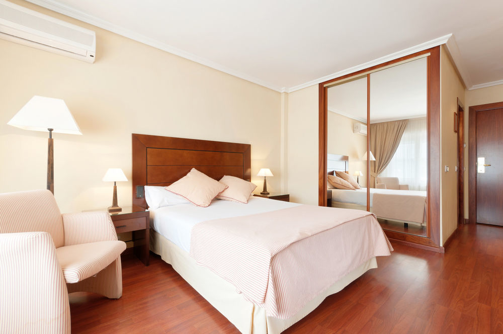 Sports Hotel Nayade Los Ángeles de San Rafael Eksteriør billede